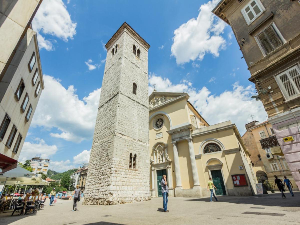 La Guardia Apartment With Free Private Parking Rijeka Exterior photo